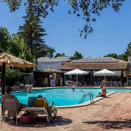 Apartamento House With 4 Bedrooms In With Pool Access Enclosed Garden Albufeira